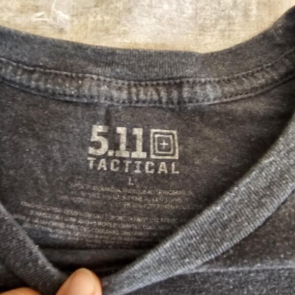 5.11 Tactical Shirt Mens Gray American Flag Size Large Short Sleeve Crew Neck - Picture 2 of 5